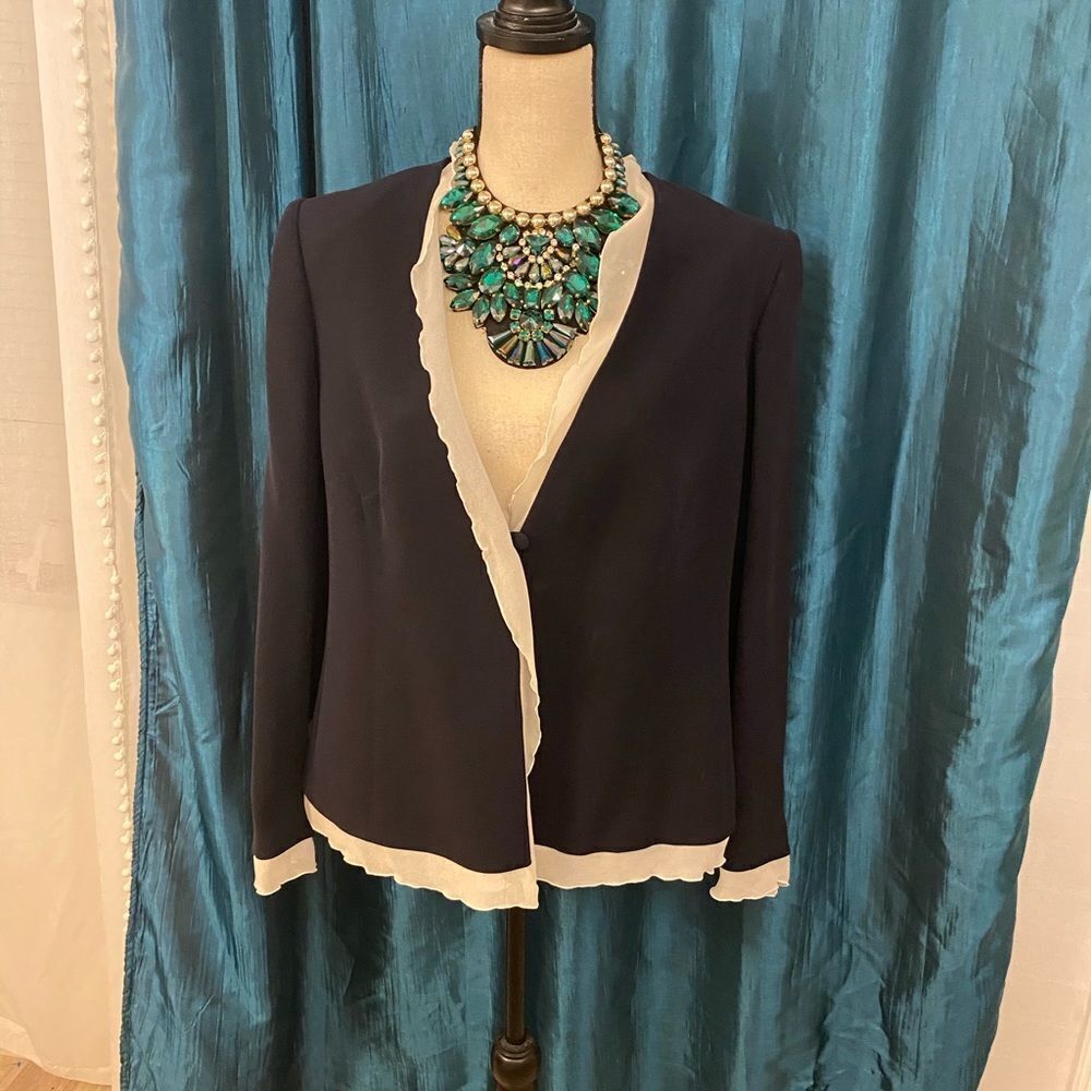 Roberto Quaglia 100% silk blazer, size 44(10)